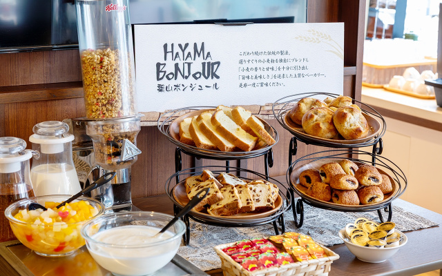 朝食