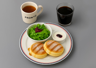パンケーキ+サラダ+オニオンスープ+ヨーグルトorゆで卵+下記のドリンク