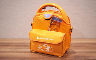AED (Automated External Defibrillator)